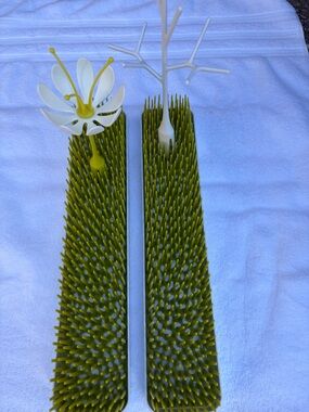 Green Bottle Drying Rack Grass with White Flower and Tree Accessories